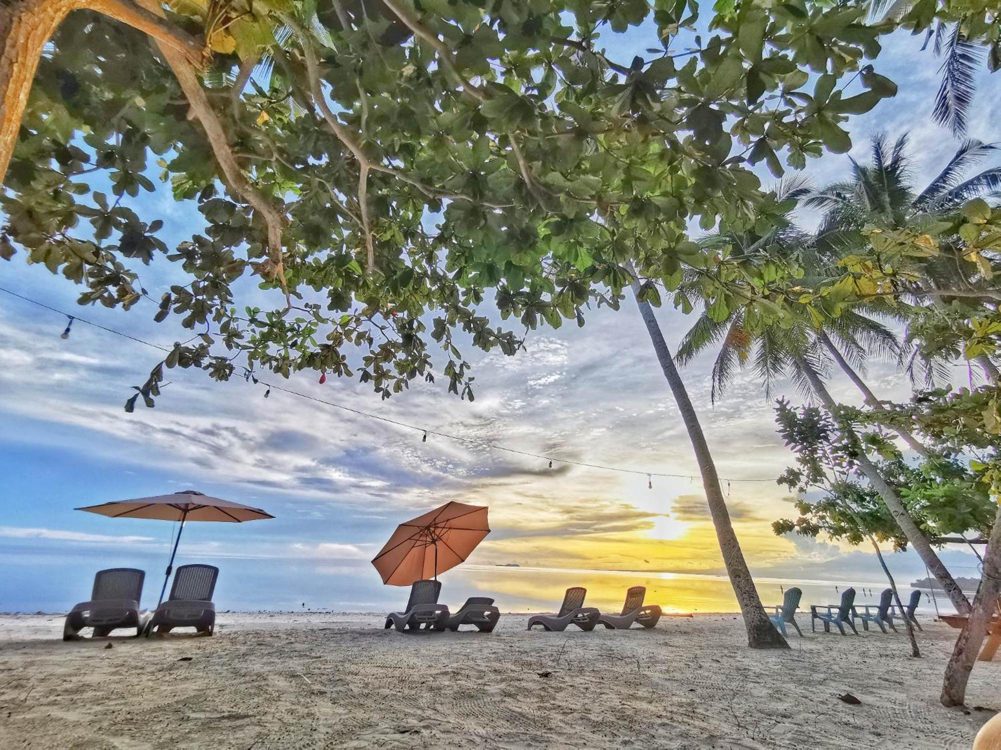 Siquijor Glamping Village San Juan  Exterior photo